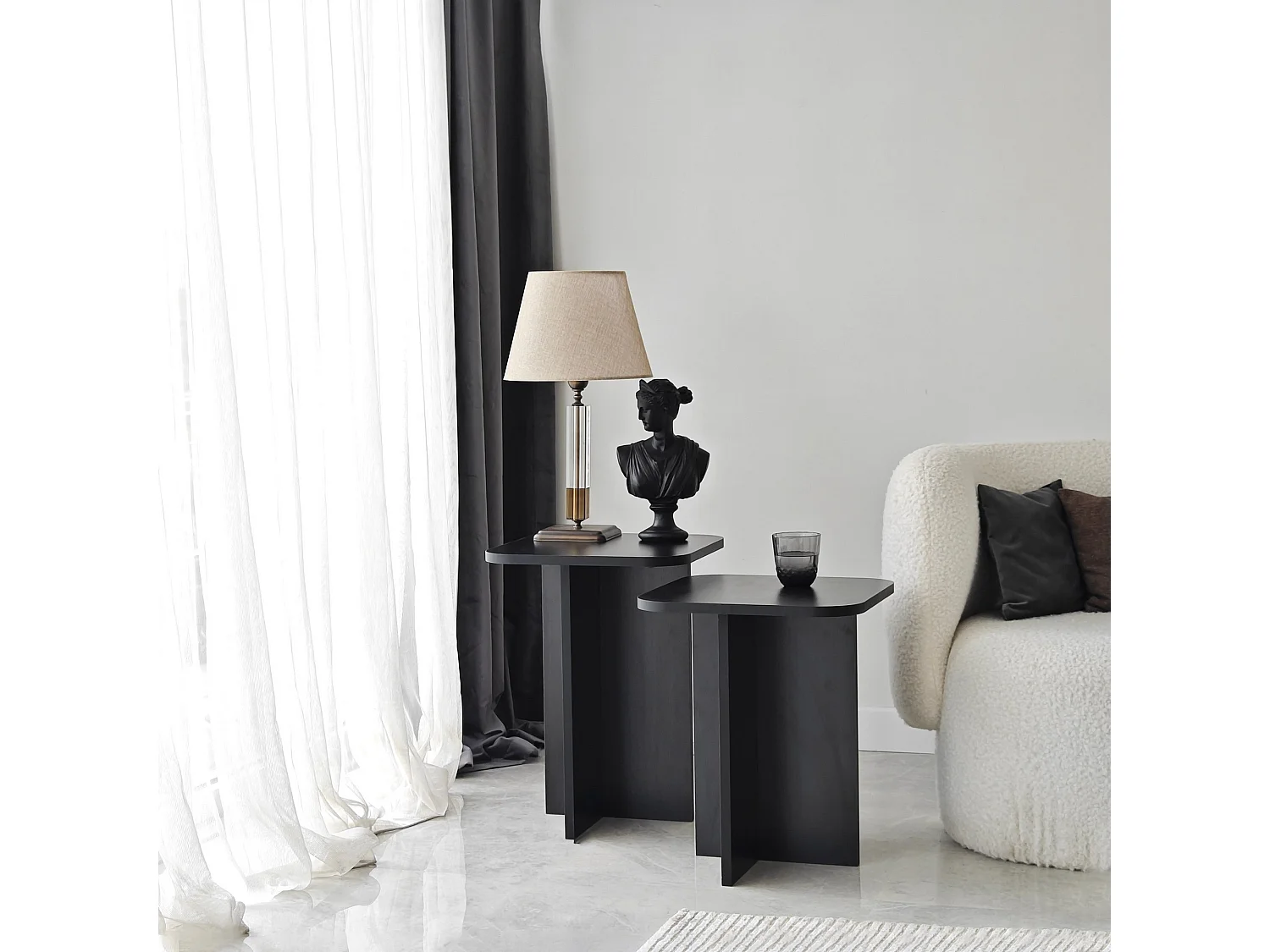 Tavolino da Salotto Meduno, Forma Quadrato, 40x40x50h cm Nero, Materiale Piano in Legno Nobilitato, Colore Ripiano Nero