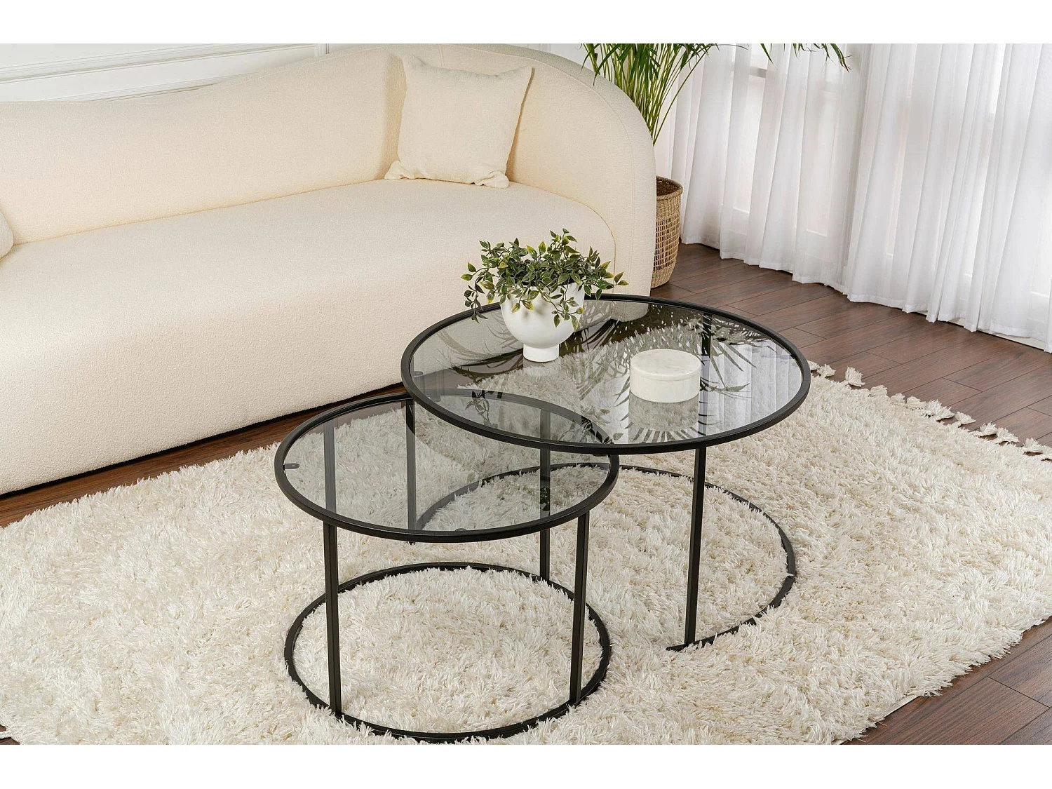 Salontafel Aedion, set van 2 tafeltjes, 80x80x43h cm Zwart, ronde vorm, kleurverloop rookglas blad