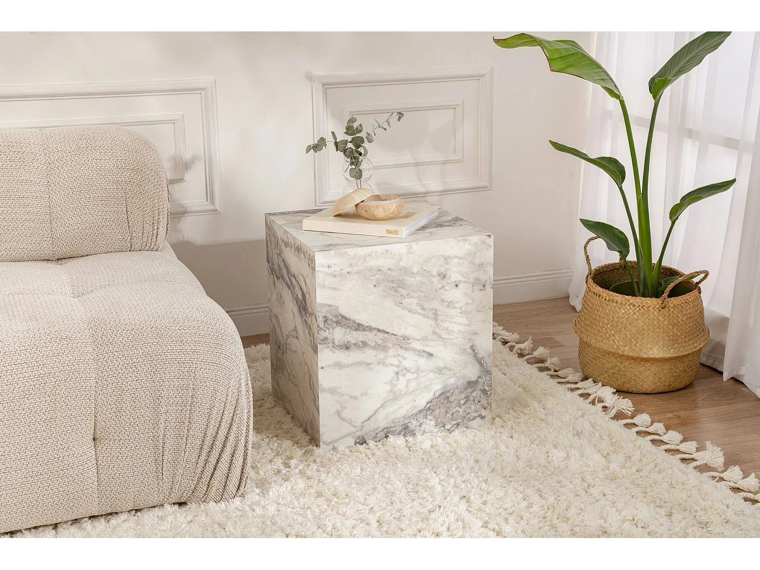 Salontafel Imogen, max. 10 kg, 45x45x50h cm wit marmer, kubusvorm, marmerkleurverloop tafelblad