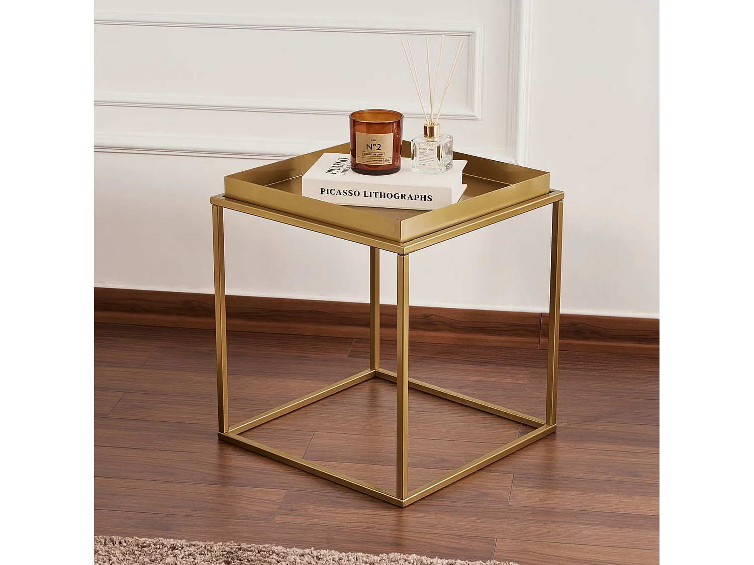 Tavolino da Salotto Lorsica, Forma Quadrato, 45x45x52h cm oro, Materiale Piano in Metallo, Colore Ripiano oro