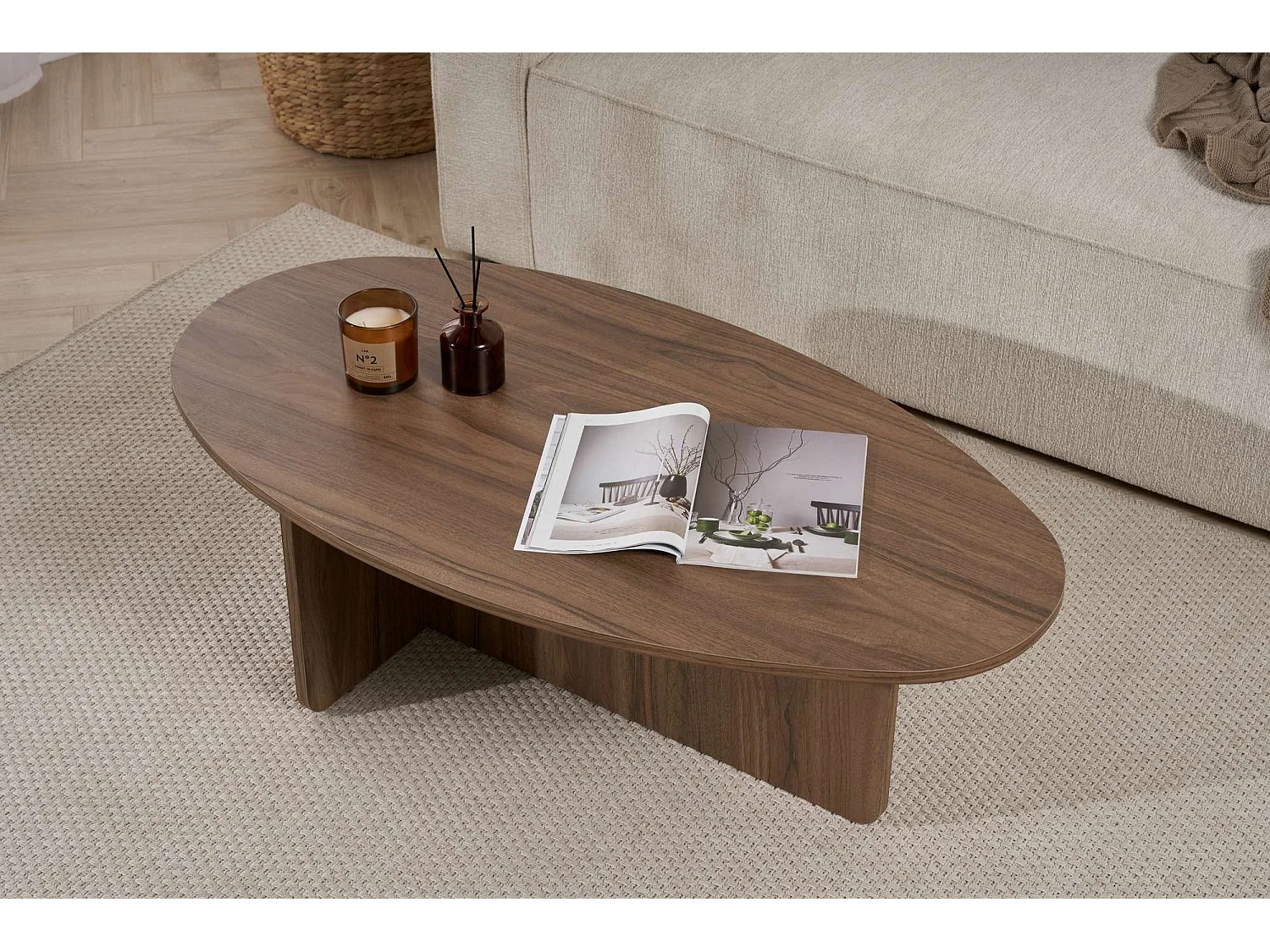 Couchtisch Parona, oval, 120x65x40h cm, Nussbaum, Tischplatte aus Holzwerkstoff, Regalfarbe Braun