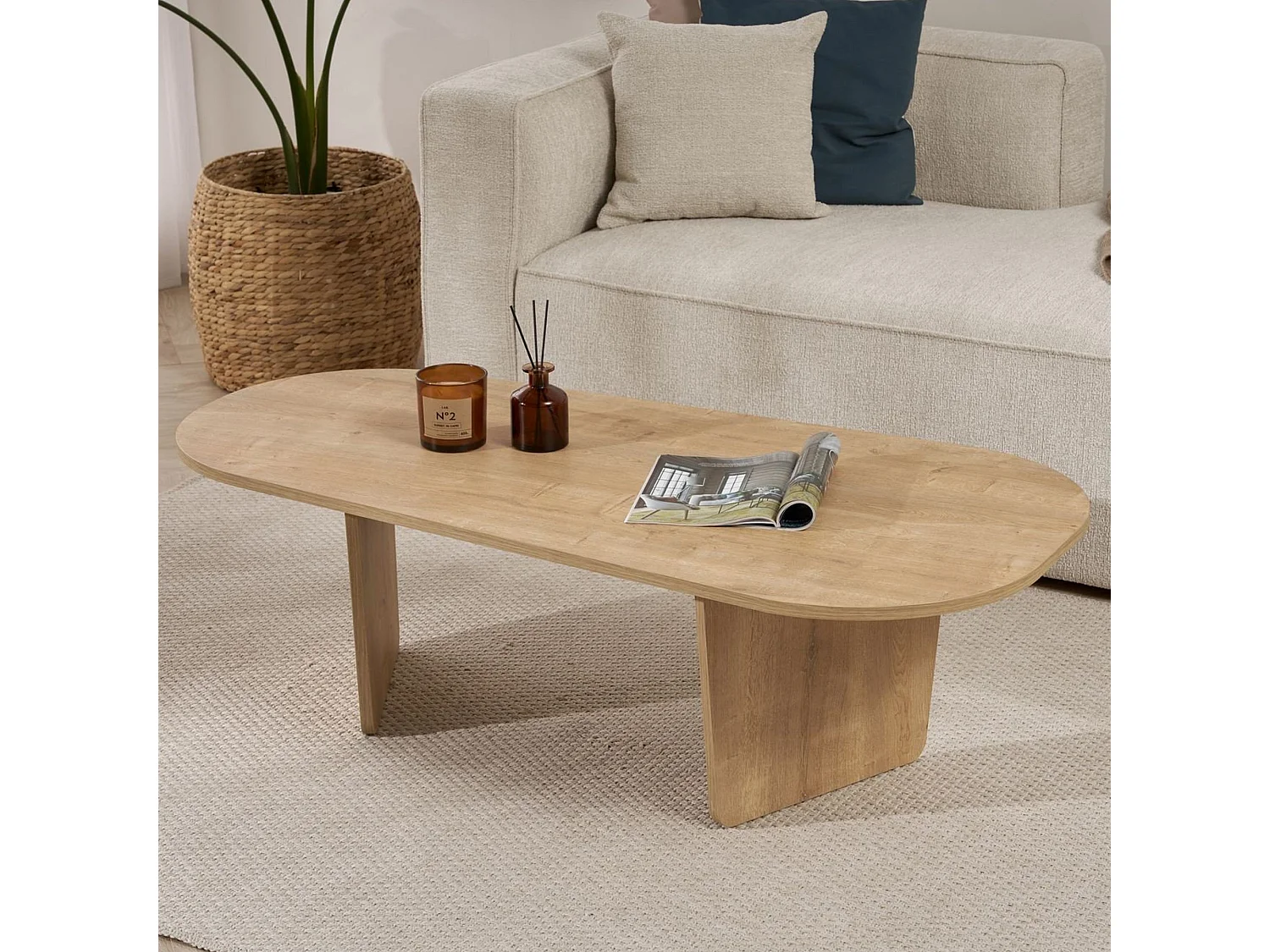 Couchtisch Dozza, Oval, 130x65x40h cm, Braun Eiche, Tischplatte Holzdekor, Farbe Platte Braun