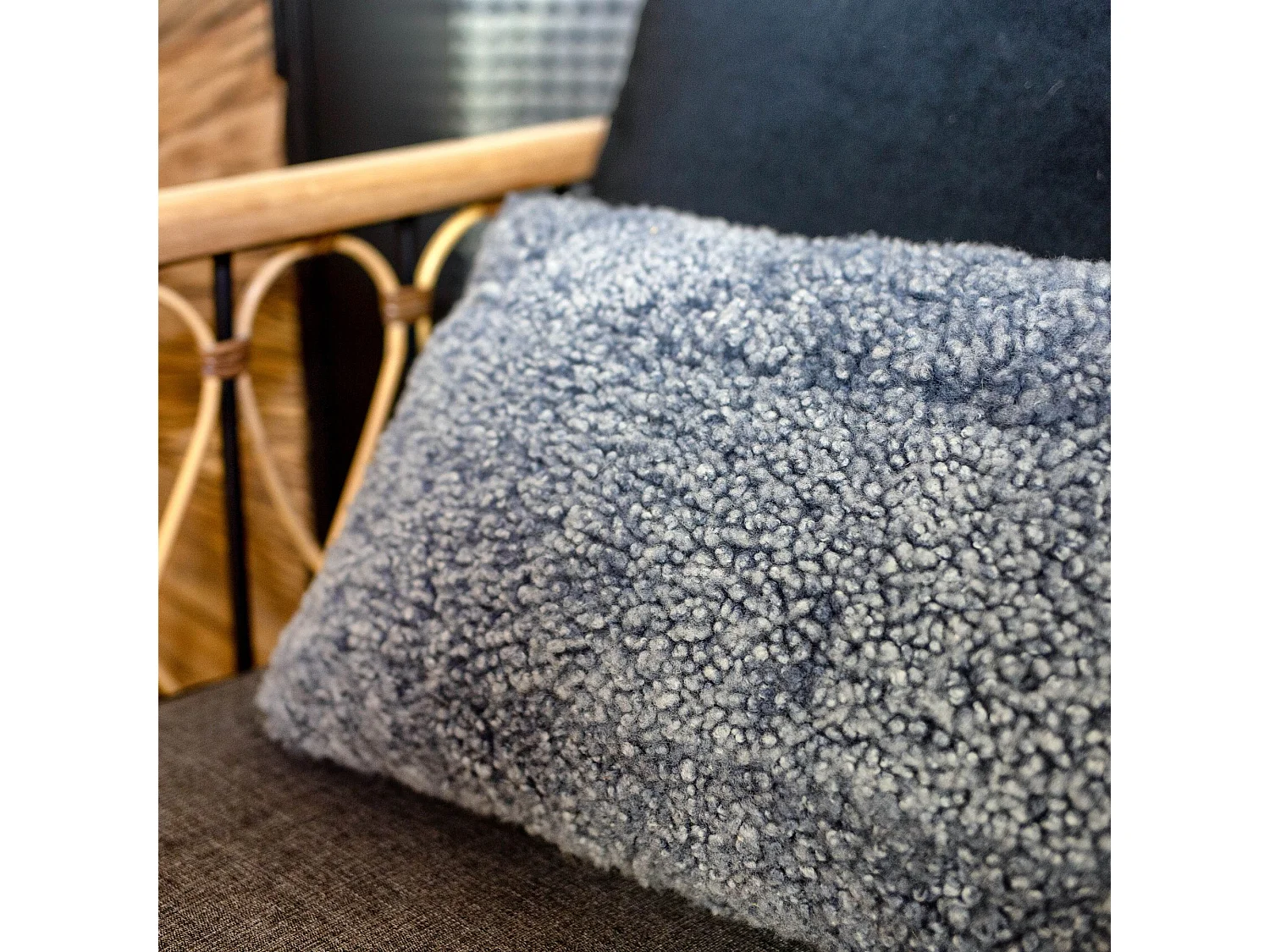Now's Home - Coussin Bleu/gris 25x40 Montone Double Face En Mouton Retourne