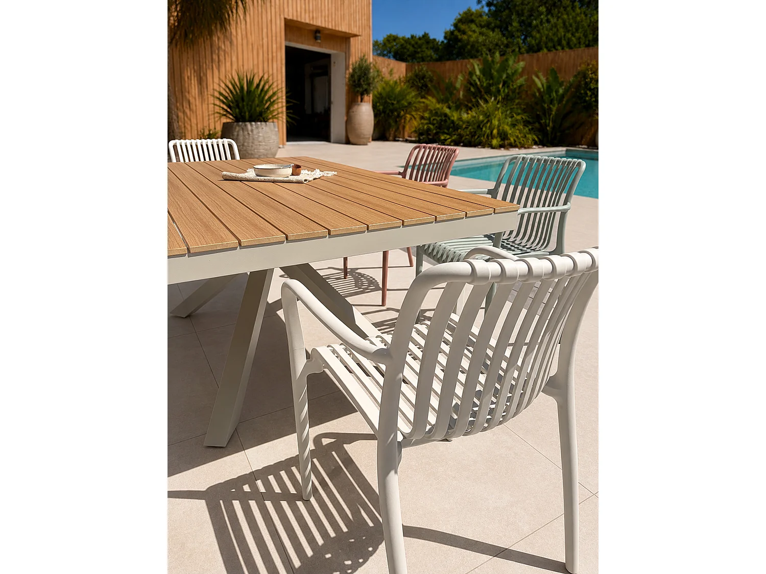 6-sitzige Garten-Essgruppe aus Aluminium – Greige