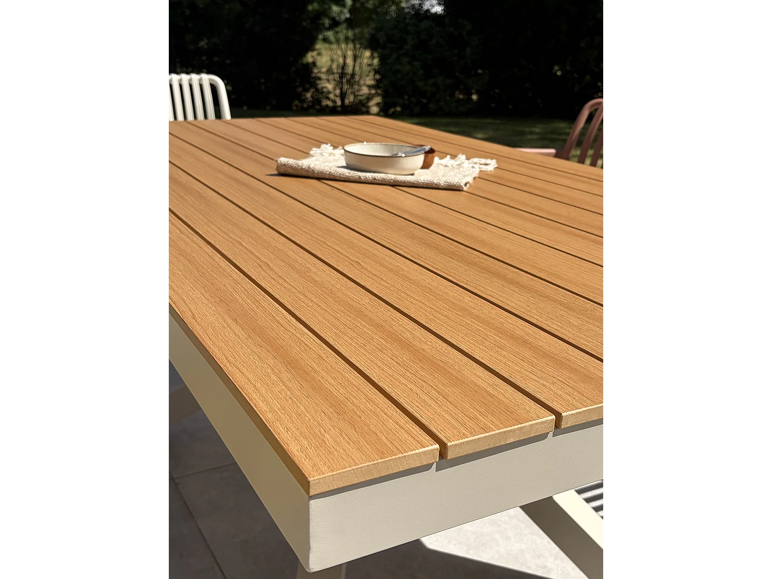 6-sitzige Garten-Essgruppe aus Aluminium – Greige