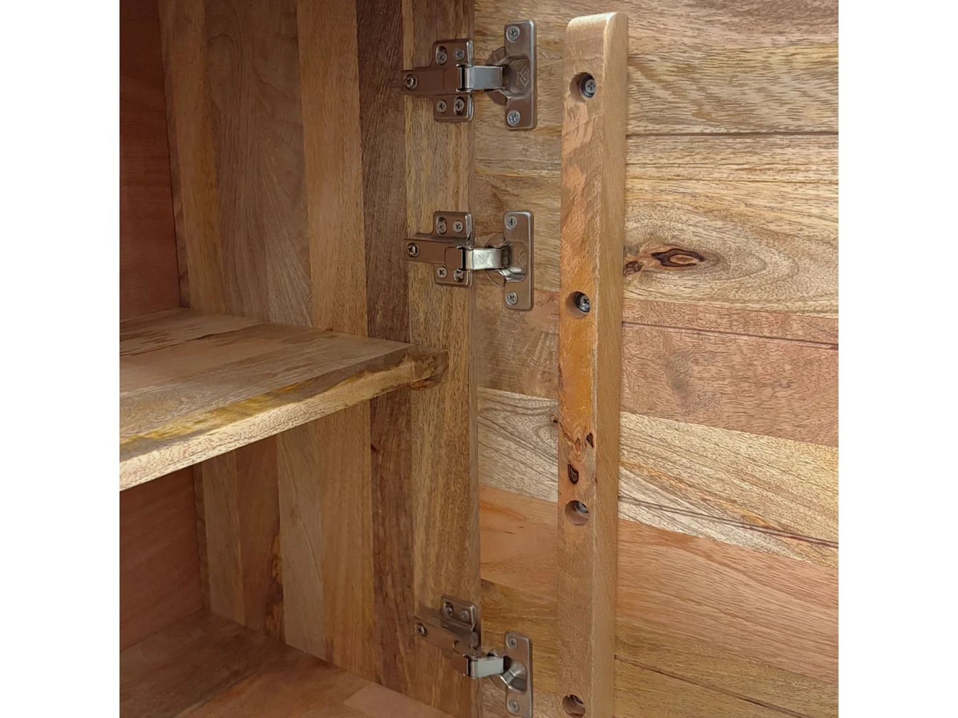 Buffet à 4 portes en bois de manguer masif naturel avec pieds en bois