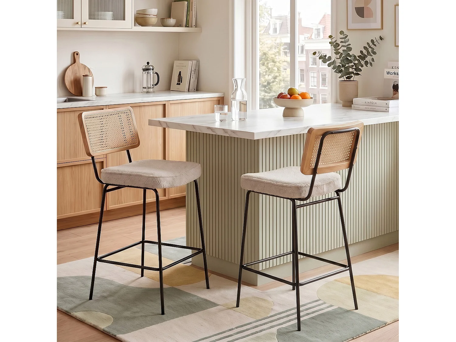 Lot de 2 tabourets de bar chenille bouclette beige dossier en rotin