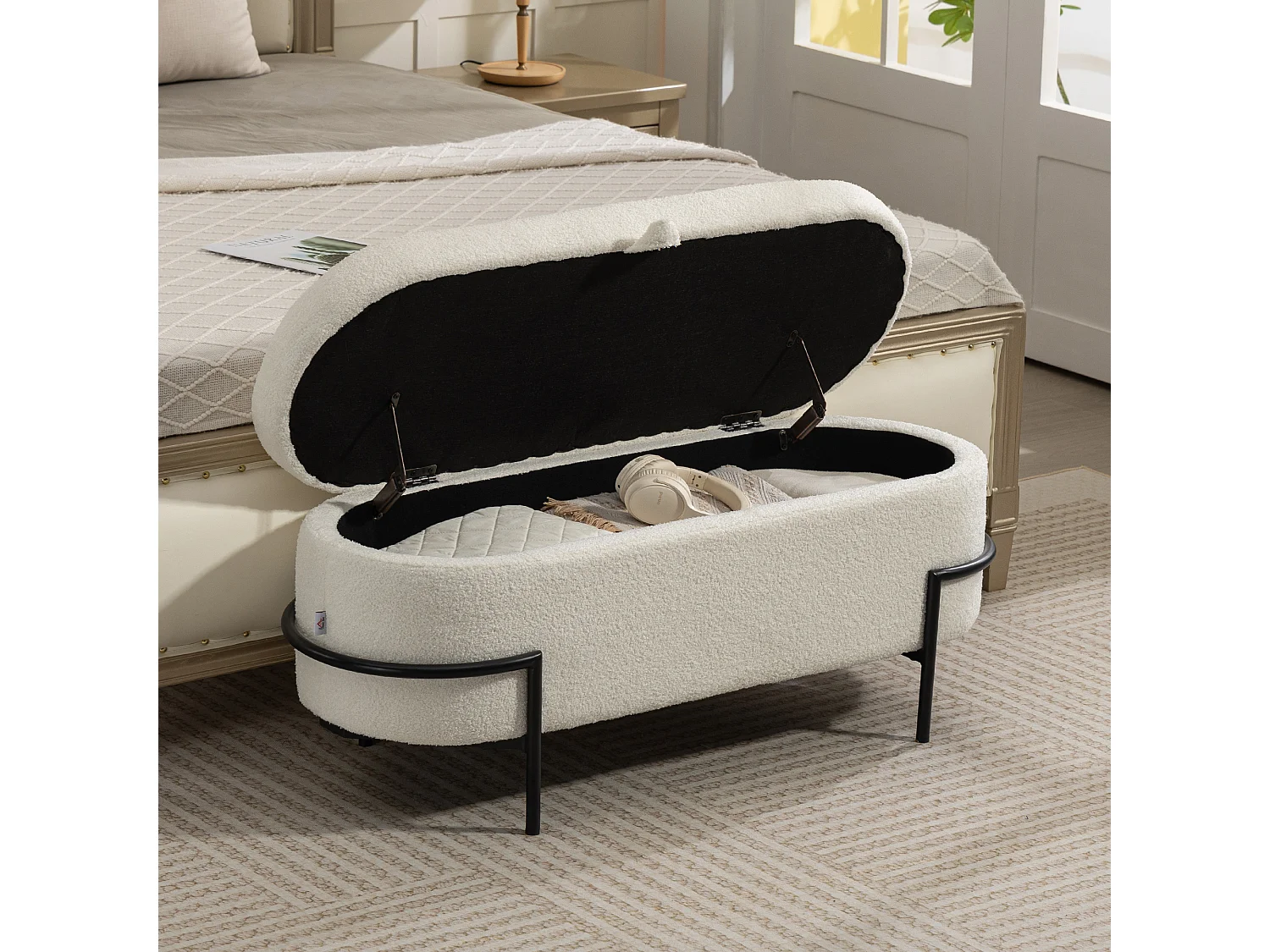 Banquette coffre de rangement design bouclette acier tubulaire noir