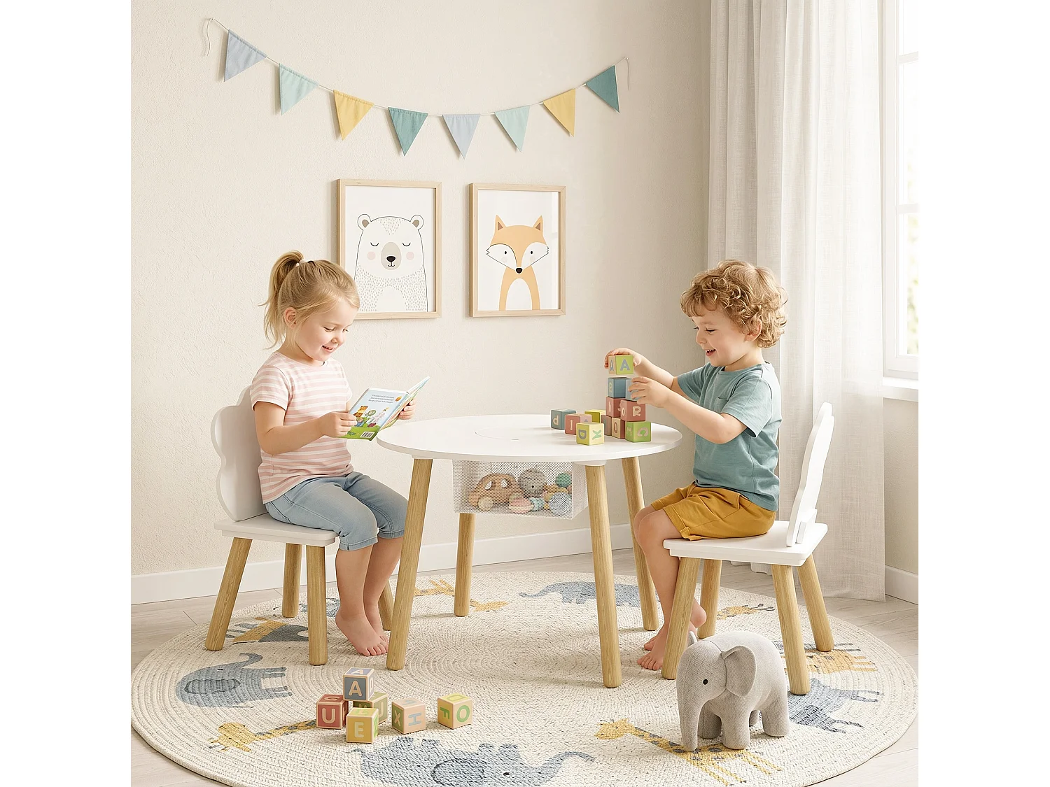 Ensemble table chaises enfant style nordique avec rangement