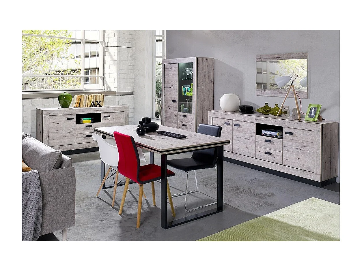 Table MALAGA - Style industriel - Coloris chêne Wellington avec pieds noirs - 160 x 90 x 78 cm