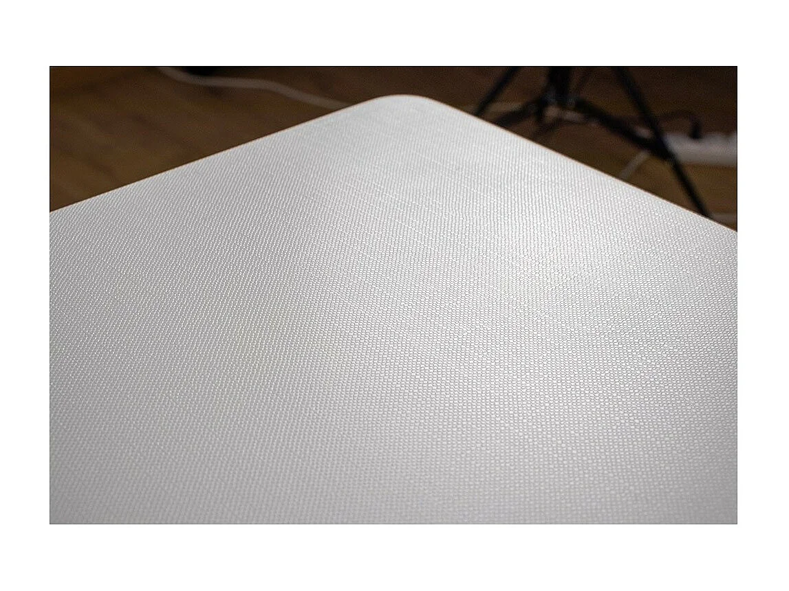 Table 160 x 90 Collection RENNES pieds métal et plateau blanc. Table design.