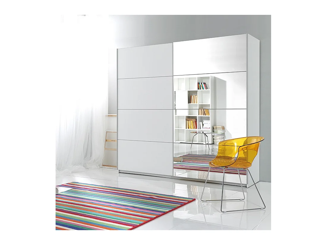 Designkast 200cm. 2 deuren met aanpasbare spiegels. Mat witte kleur. Collectie EOS.