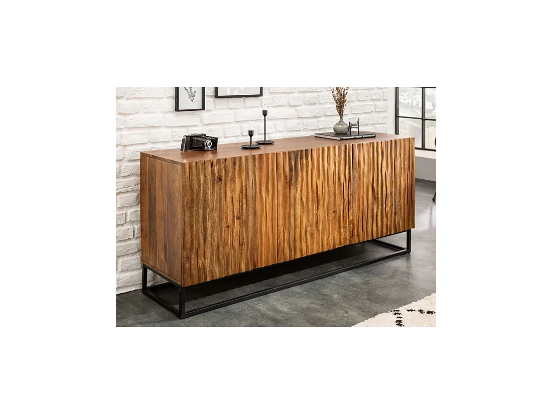 Buffet ORKAN 160 cm in massief mangohout met gesneden – 3 deuren en zwart onderstel