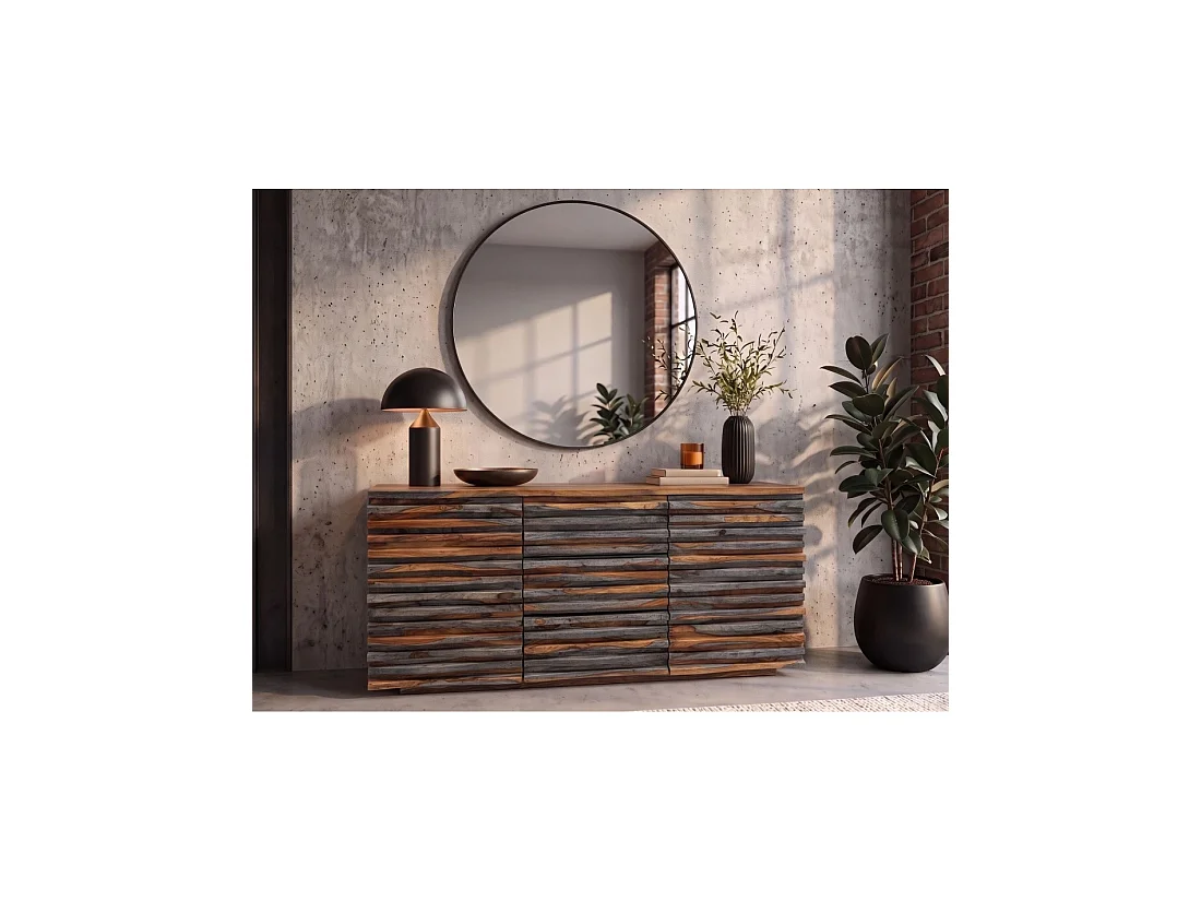 Buffet SAVANA 160 cm en bois massif de sheesham fumé gris – 2 portes, 3 tiroirs et façades sculptées