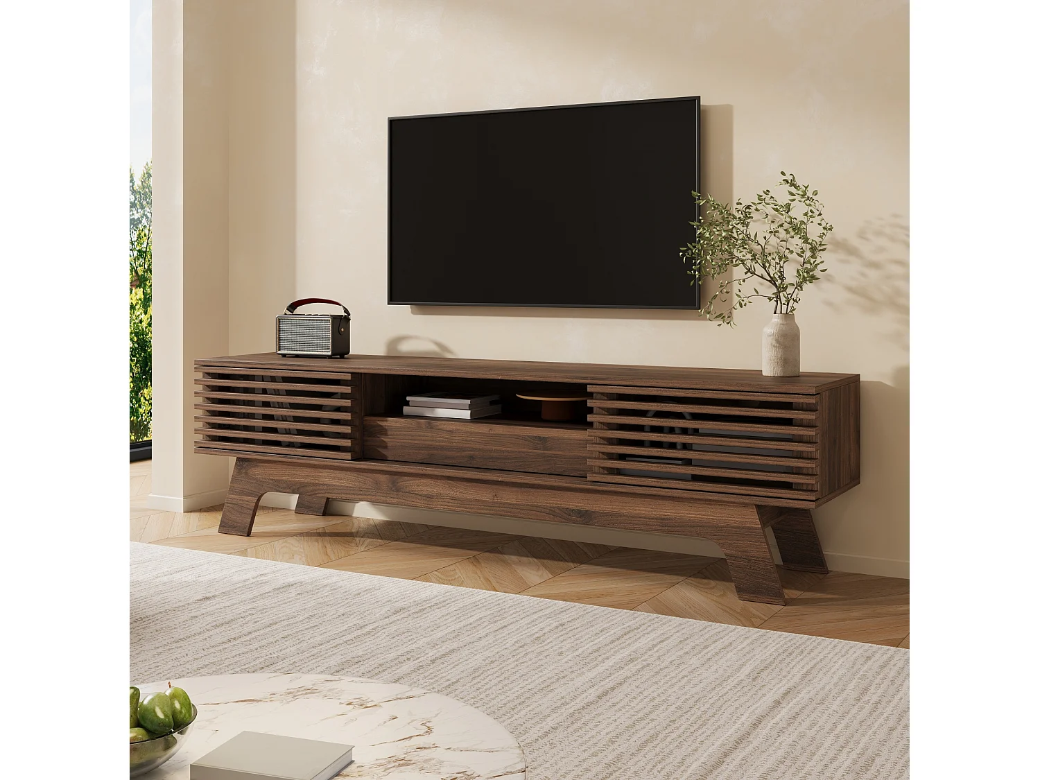 Meuble TV moderne 150 x 35 x 44 cm - 2 portes persiennes et 1 tiroir - Gestion des câbles - MDF - Marron