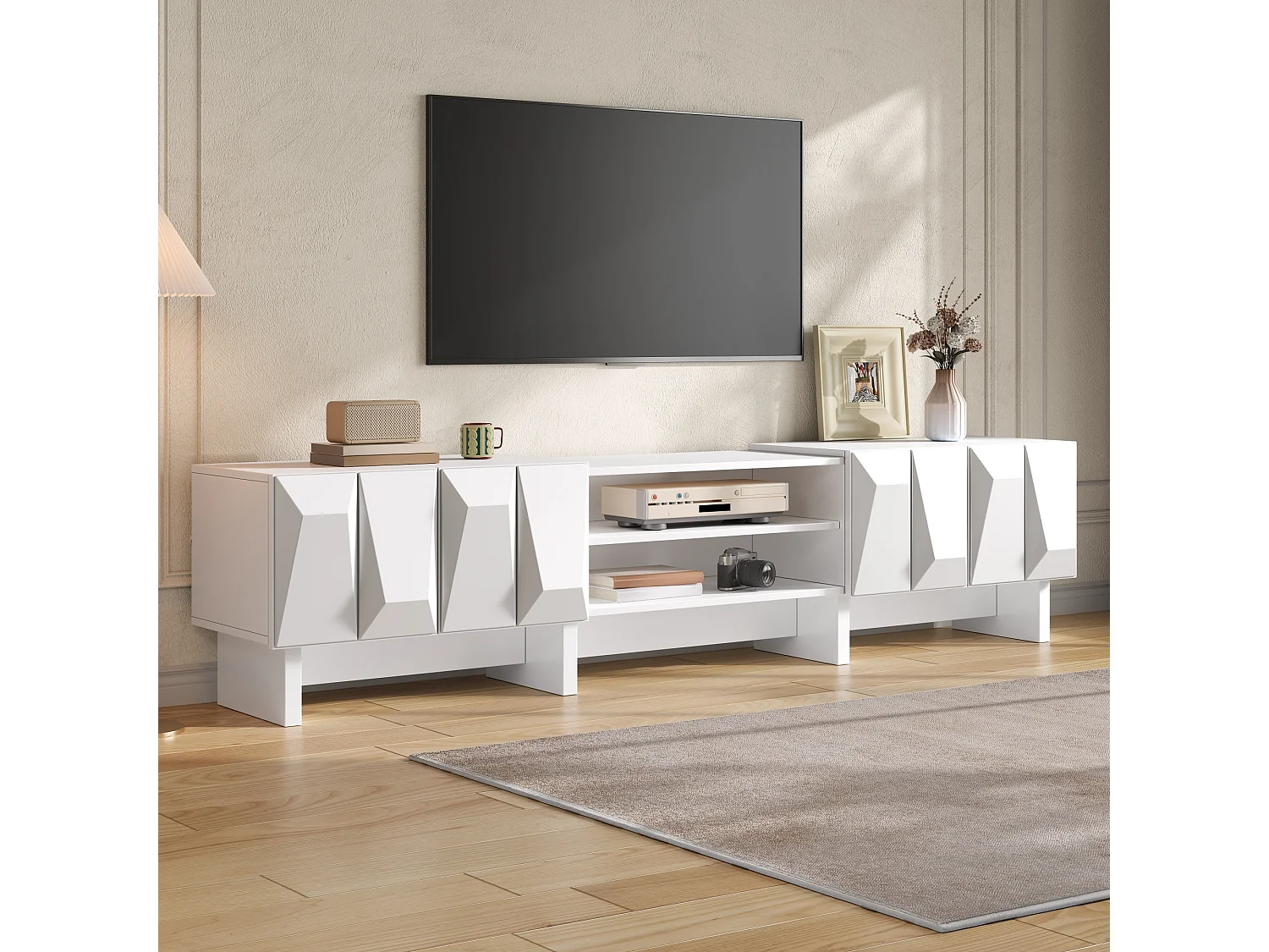 Modernt TV-bänksskåp 180 x 34 x 44,5 cm - 4 dörrar och öppna hyllor - Reliefdesign - Spånskivor - Vit