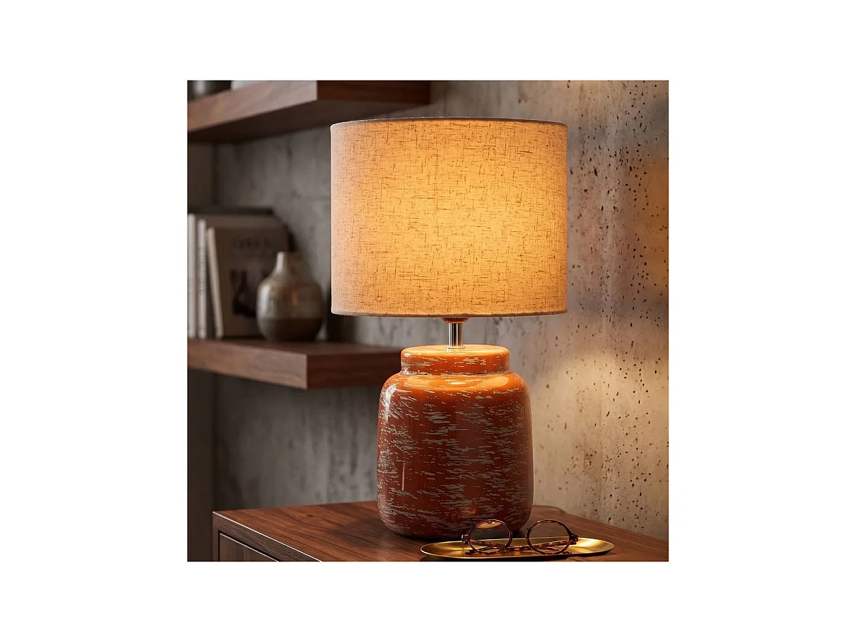 Oranje tafellamp in moderne stijl, ø 27 x 47,5 cm.