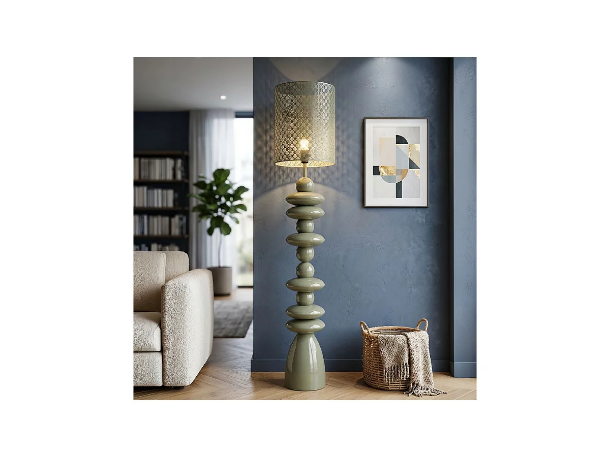 Metalen vloerlamp met gebeeldhouwde lampenkap, ø 33x160 cm