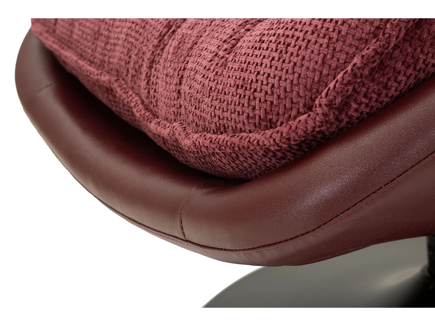 Fauteuil Pivotant Capitonné "Conca" 84cm Bordeaux