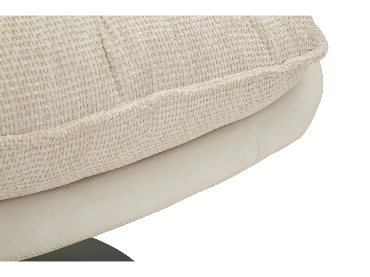 Crèmekleurige draaibare fauteuil in retrostijl, 78x78x84 cm