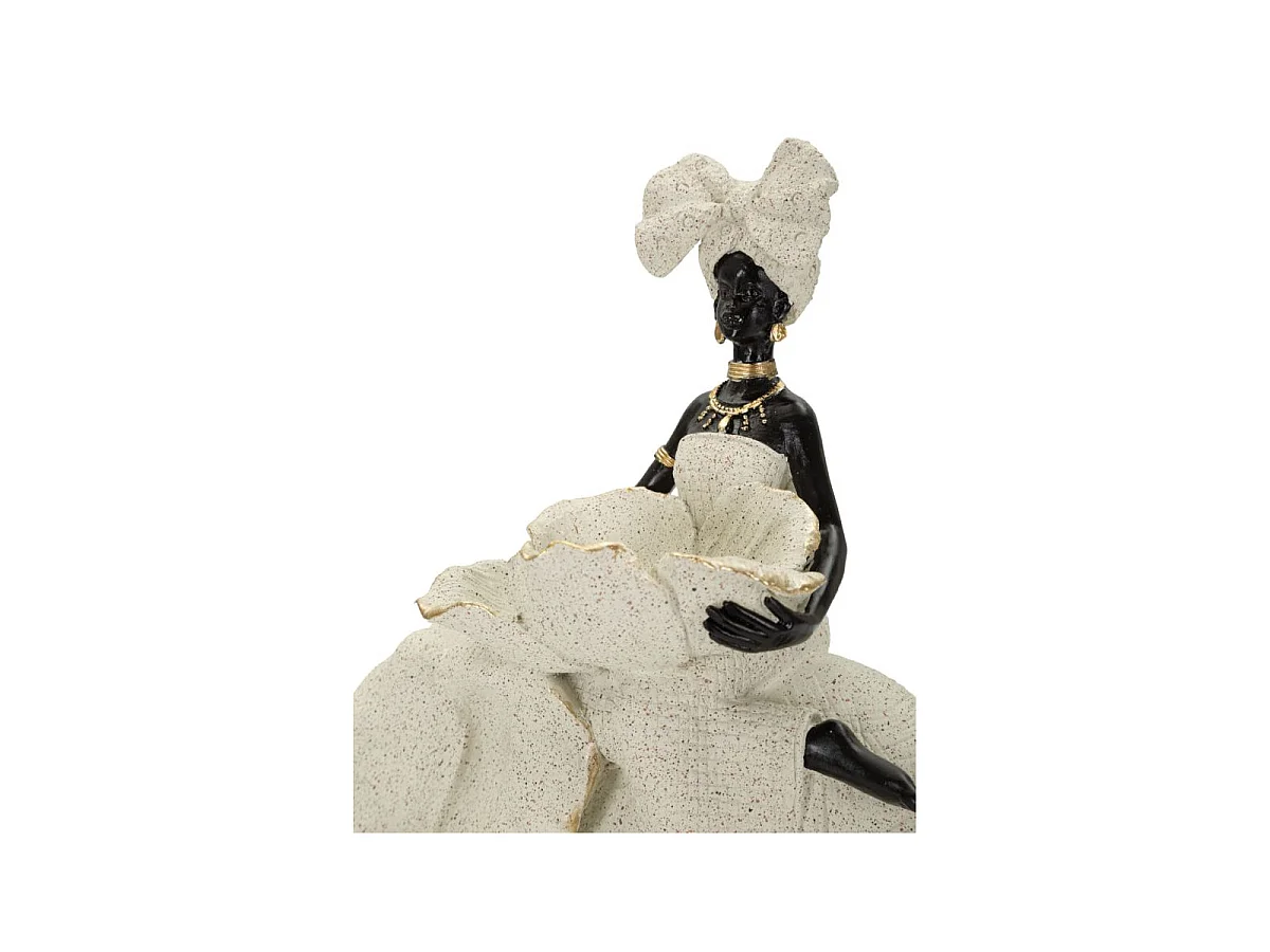 Escultura étnica: Mujer africana sobre elefante, 50x16x34 cm.