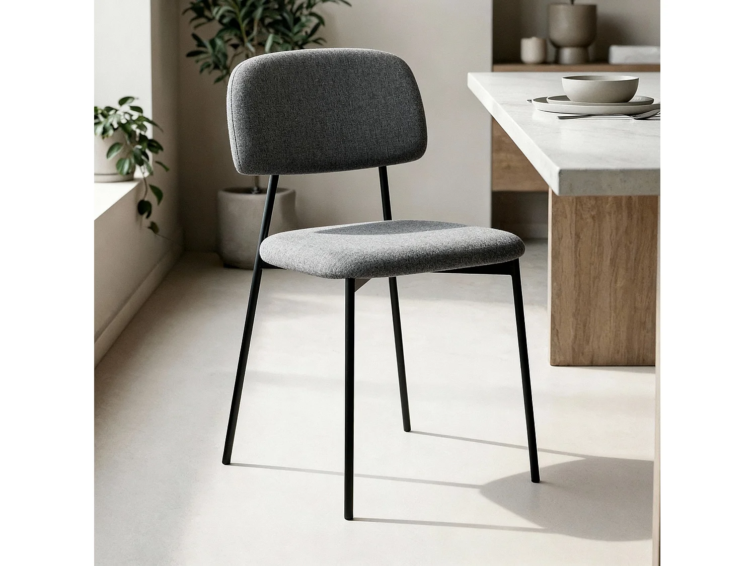 Lot de 4 Chaises de Salle à Manger Toledo en Tissu Gris Clair, Assise et Dossier Rembourrés Confortables Chaises Cuisine Design