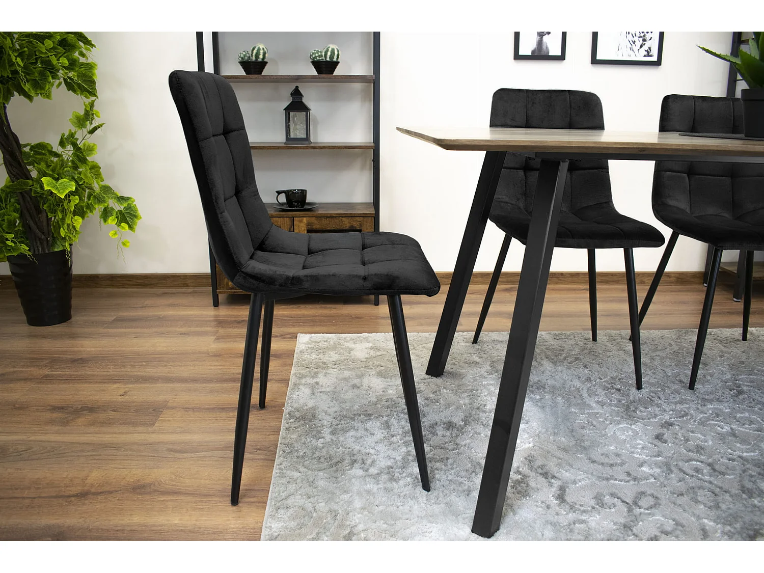 Eetkamerstoel ergonomisch fluweel zwart 87x44,5x50,5 cm