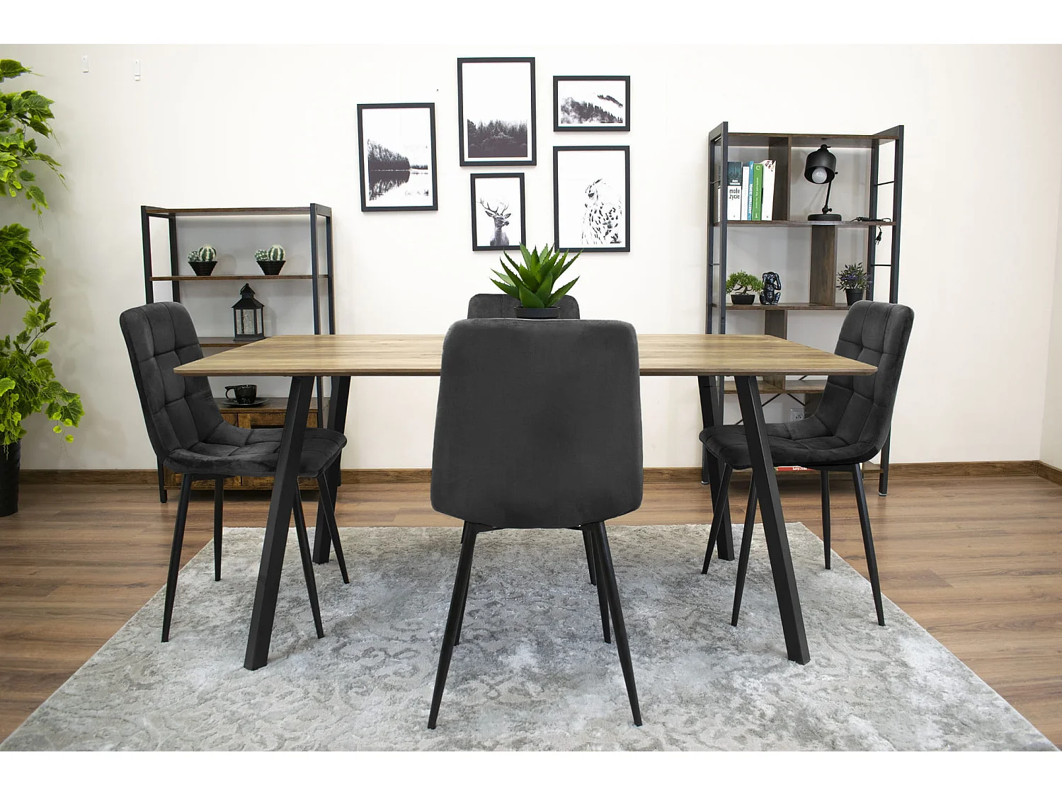 Eetkamerstoel ergonomisch fluweel zwart 87x44,5x50,5 cm
