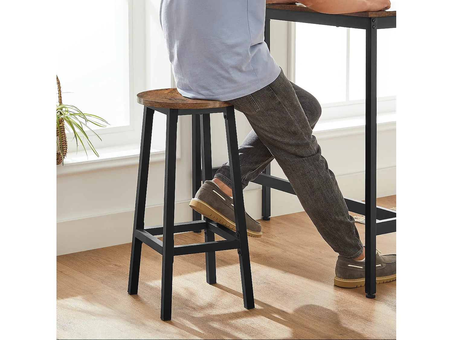 Table de bar avec 2 tabourets en métal noir 90 cm