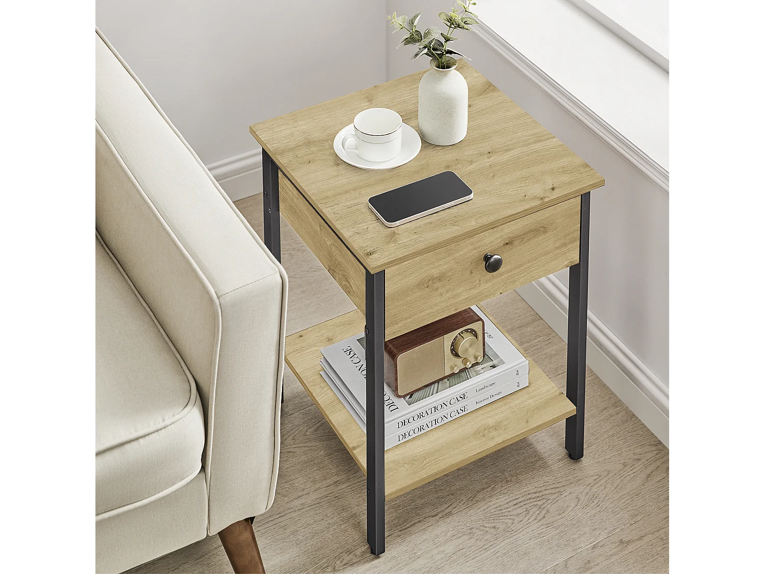 Table de chevet artisan en métal noir 40x40x55 cm
