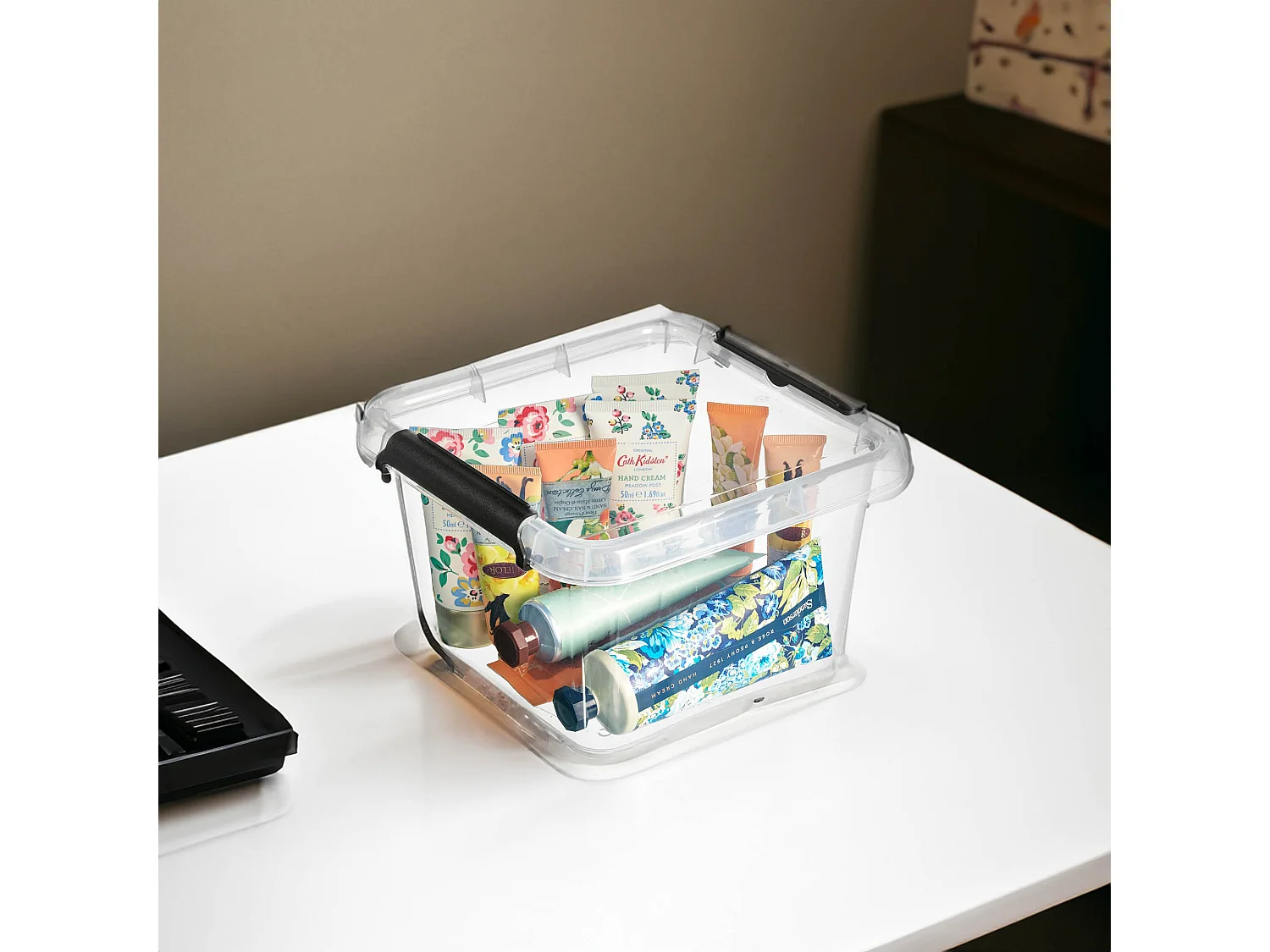 Transparante kunststof opbergbox met deksel en clips 20x20x12,5 cm
