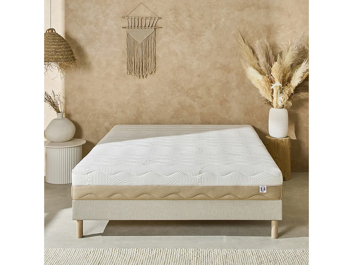 Matelas Mousse 24 cm LA CITY - 160x200 cm