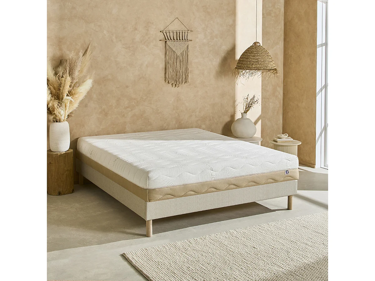 Matelas Mousse 24 cm LA CITY - 160x200 cm