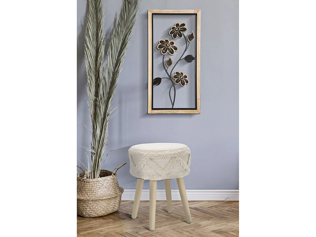 Panneau mural Girish A en fer et bois avec fleurs noires