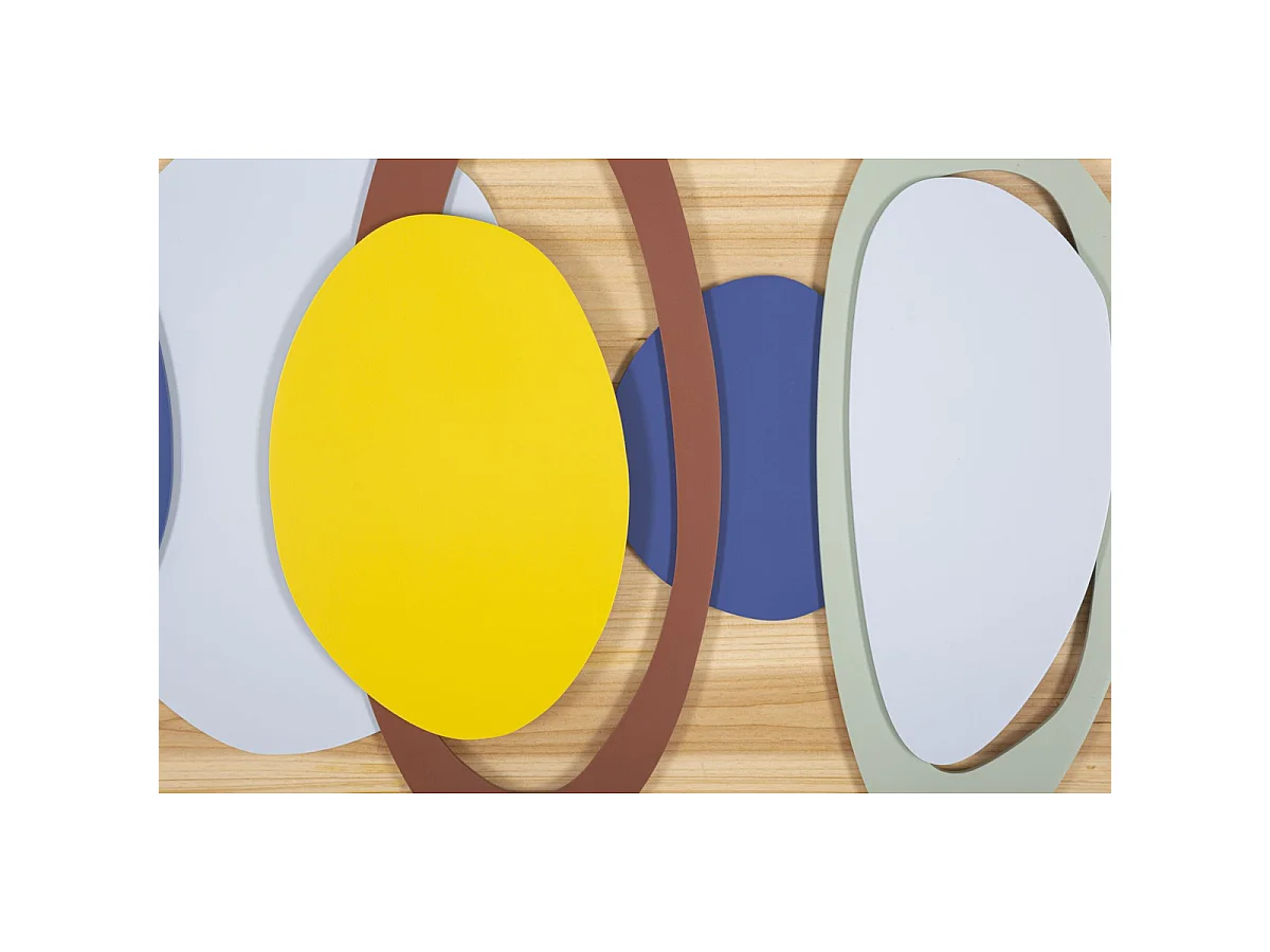 Panneau mural Wood Color en bois de sapin avec formes ovales colorées
