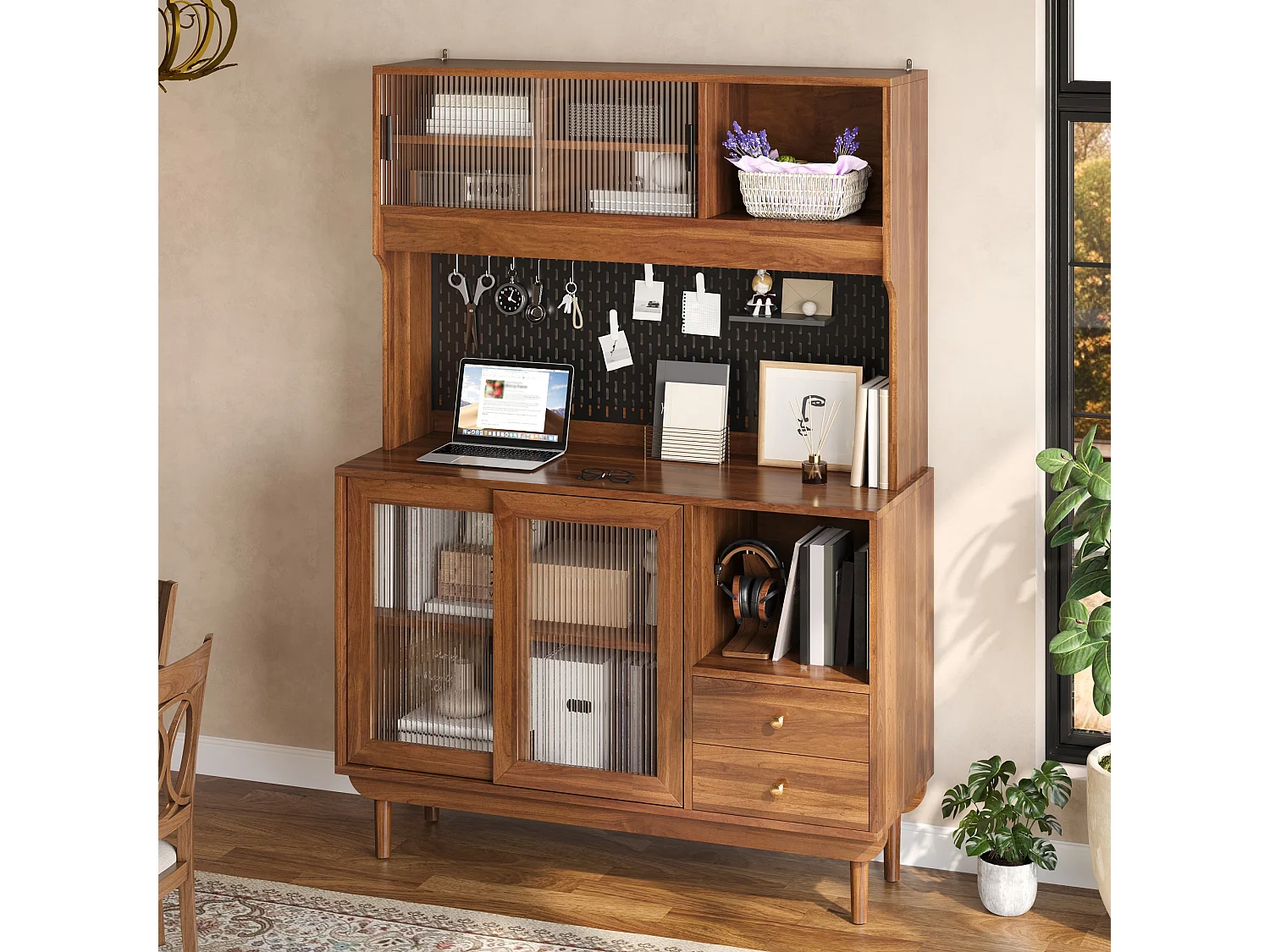 Buffet de cuisine avec 4 portes coulissantes en verre cannelé, 2 tiroirs et panneau perforé - MDF - 117 x 30 x 170 cm - Noyer