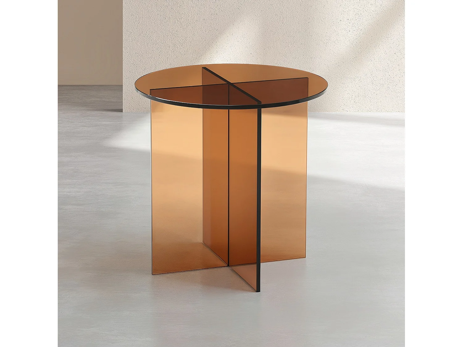 Habitat - Table d'appoint ronde en verre trempé - Marron ambré - Design by Céline Mognon Fichet - Elory