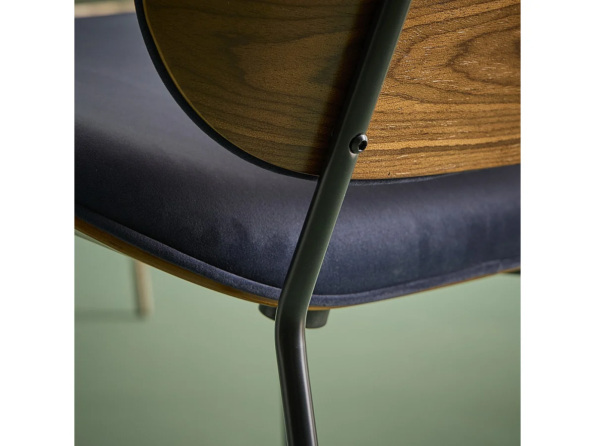 Fauteuil en velours bleu SERGE