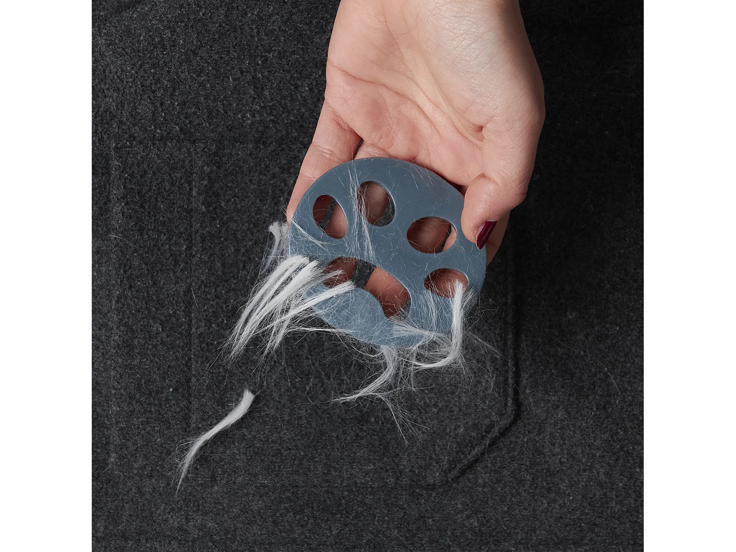 Ramasse-Peluches Gris pour Machine à Laver - Dites Adieu aux Poils d'Animaux et aux Peluches !