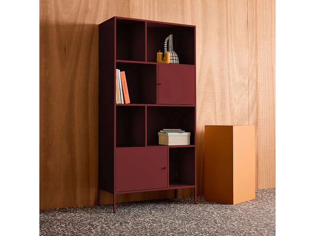 Buffet. meuble de rangement industriel métal bordeaux 8 compartiments. L 80 x P 35 x H 160.5cm - Oklahoma