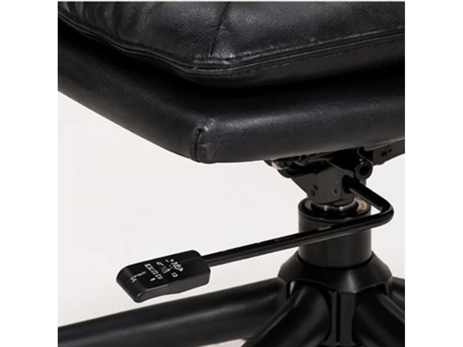 Fauteuil de bureau en cuir avec accoudoirs chêne bascule verrouillable et roulettes
