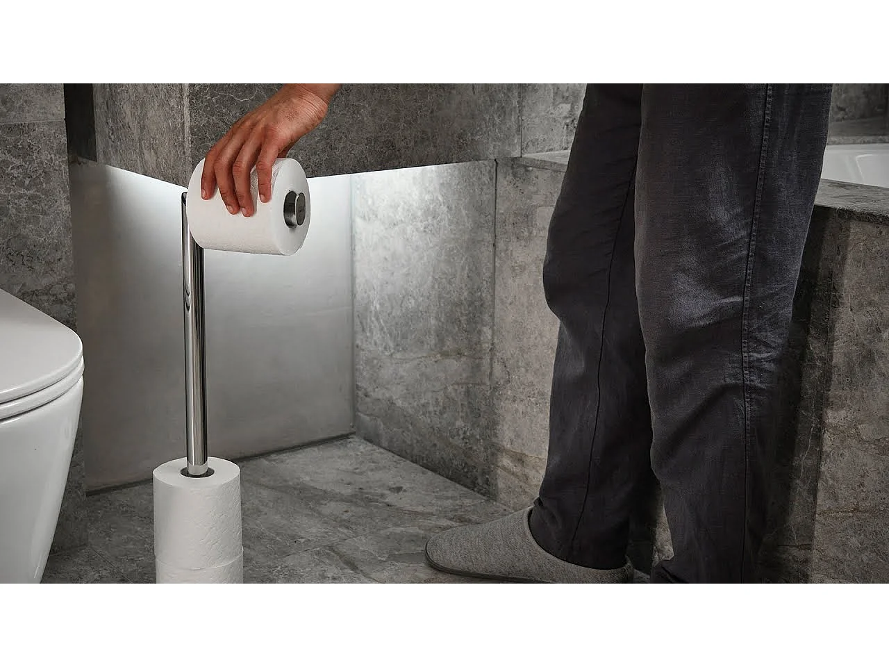 Support papier toilette 2 en 1 Joseph Joseph EasyStore Luxe, élégant en acier inoxydable, capacité de 4 rouleaux, facile à monter