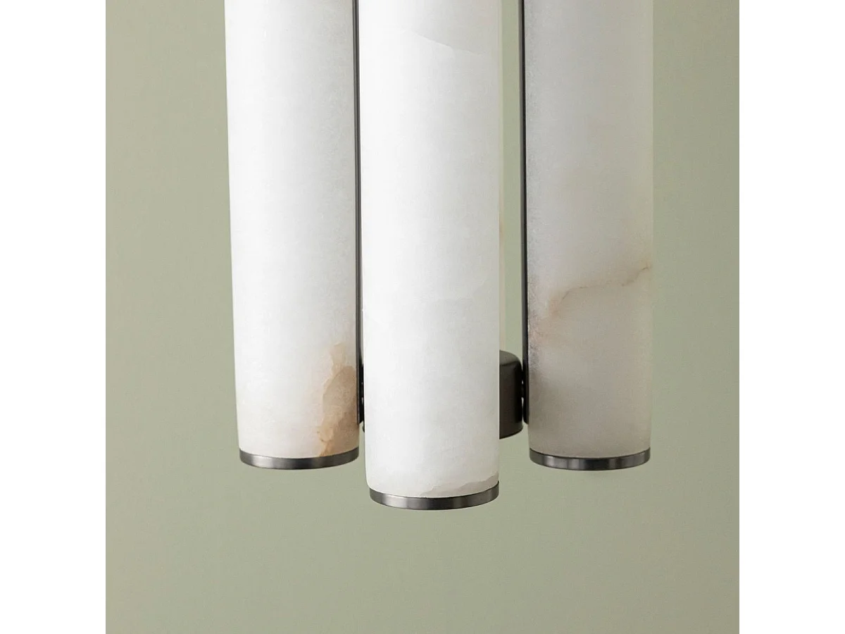 Lodret lysekrone i alabaster og metal, 55 cm høj - MONTAIGNE
