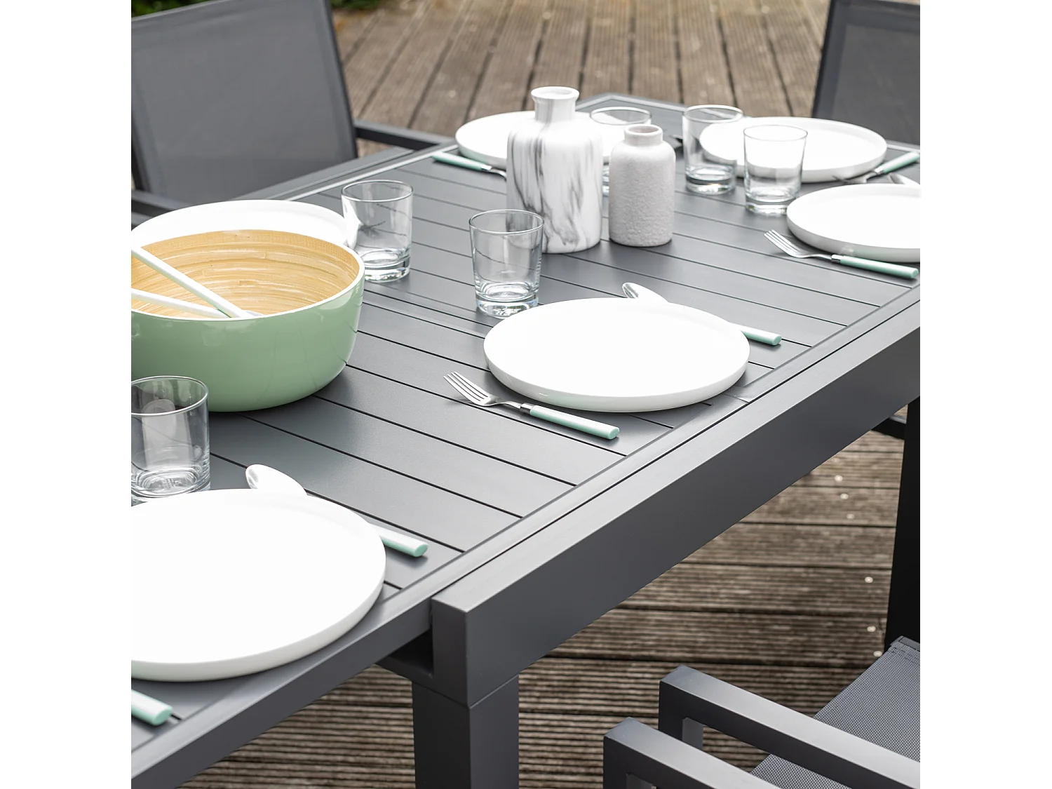 Salon de jardin VENEZIA extensible 90/180 en textilène gris 8 places - aluminium anthracite - HAPPY GARDEN