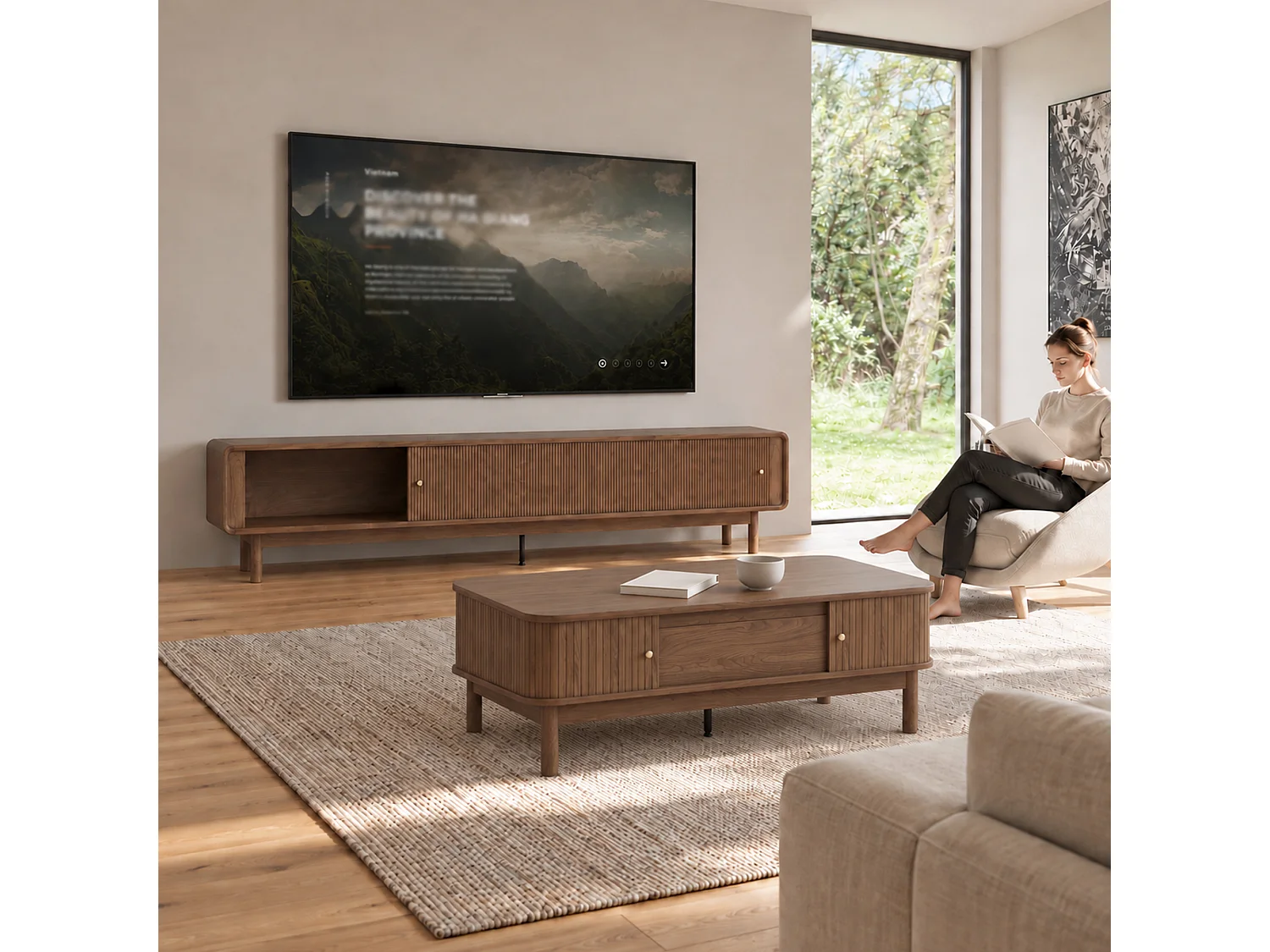 Meuble TV 220 × 40 × 50,5 cm avec porte coulissante à lamelles à déplacement horizontal, rangement, compartiment ouvert et gestion des câbles, marron