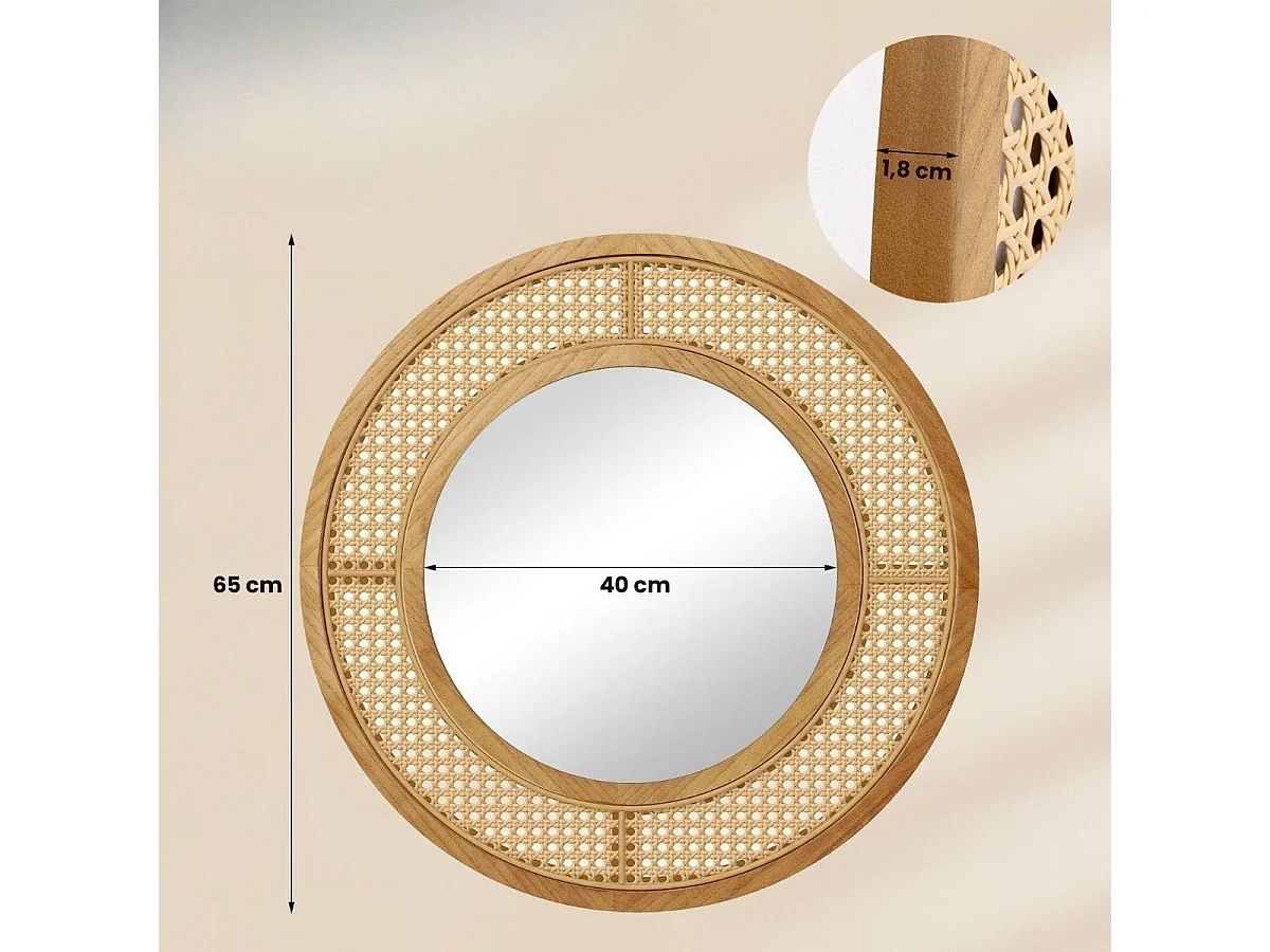 Dekorativer Rattanspiegel im Boho-Stil
