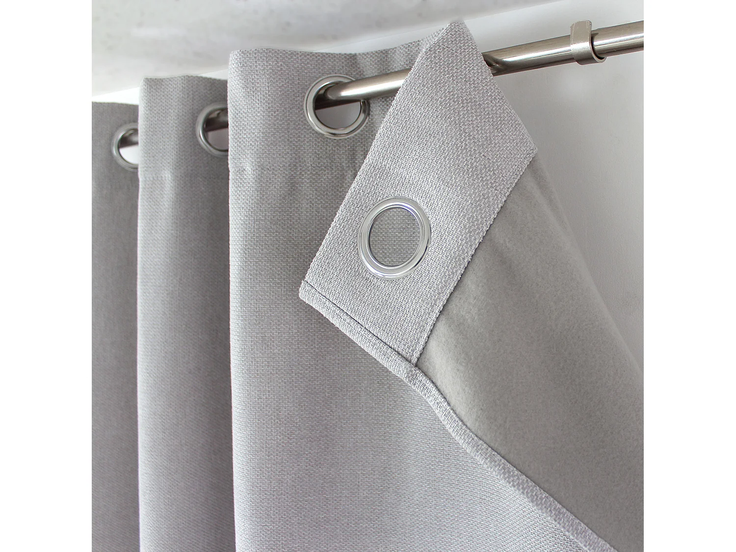 Rideaux Thermique à Œillets, gris clair, 140x240 cm, Lot de 2, Velours chenillé tramé, Collection Blizzard, CMADECO - Gris