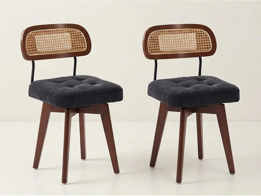 Aura - Set van 2 360° Draaibare Eetkamerstoelen - Chenille Zitting, Gevlochten Rattan Rugleuning, Zwarte Metalen Poten, 43x50x77 cm