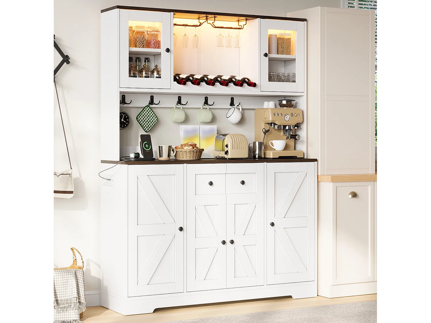 Küchenbuffet 140x40x173cm - mit 6 Türen - mit LED-Beleuchtung und Steckdose - Weinfächer und Weinglashalter - Weiß