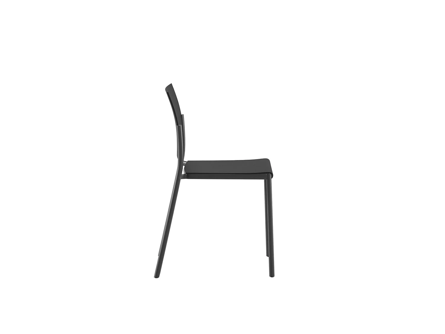 Cadeira Venus com design moderno em polipropileno preto com estrutura metálica, empilhável e resistente para uso interno - Om/405/NE